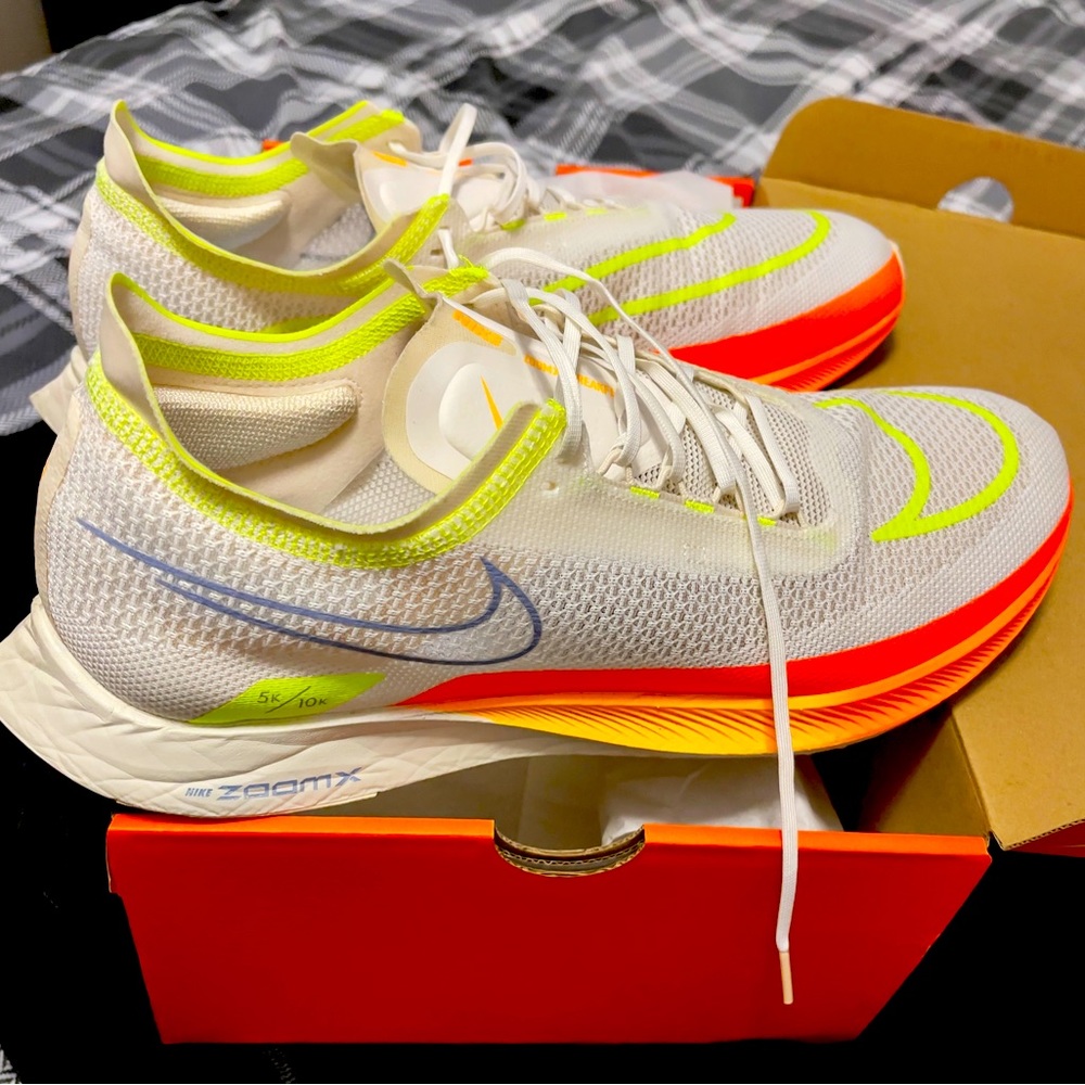 Men Nike ZoomX running shoes size 13